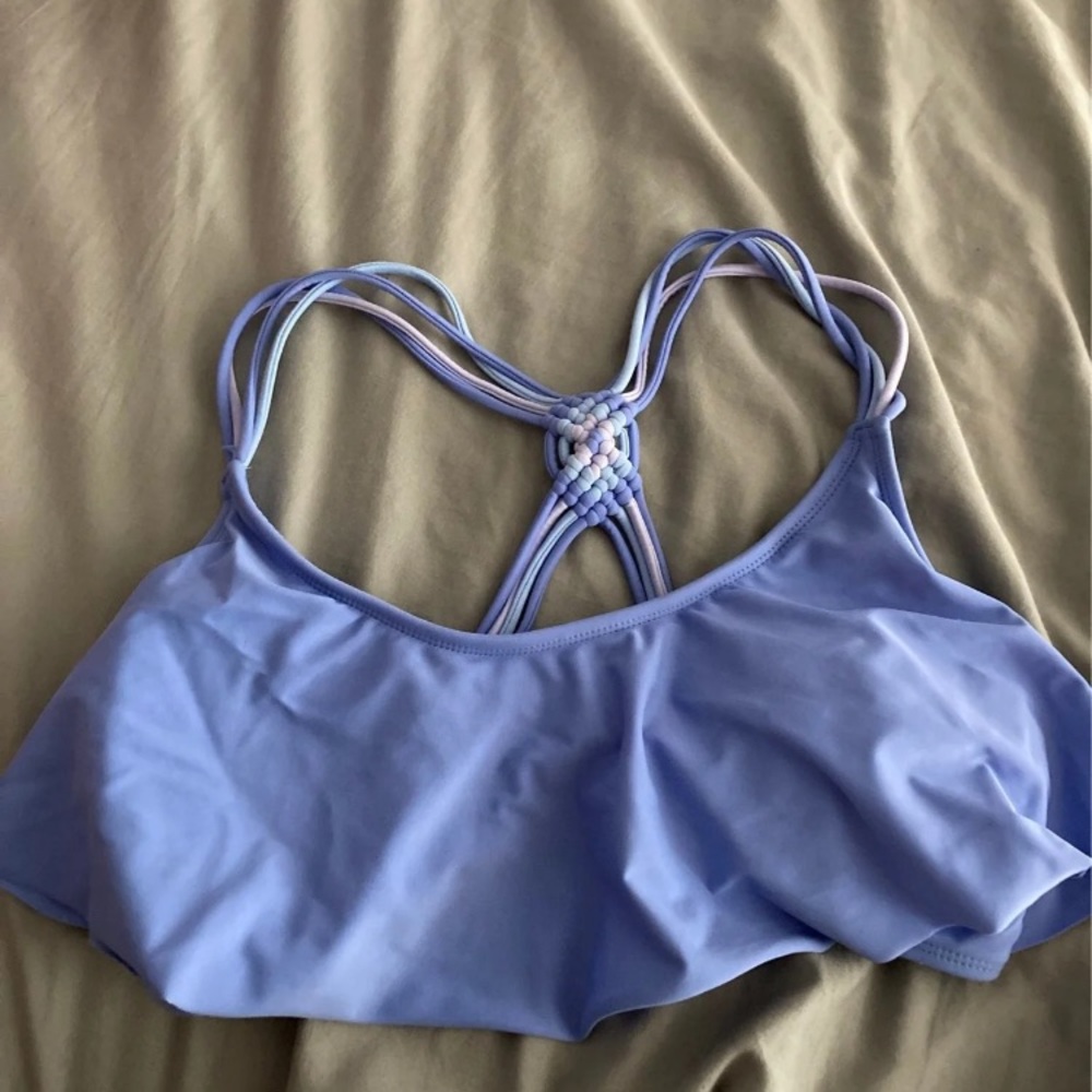 Periwinkle target flounce bikini top